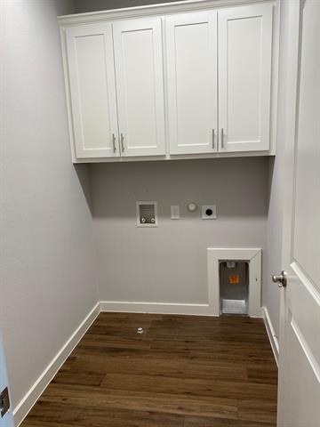 Building Photo - 829 Emerling Dr