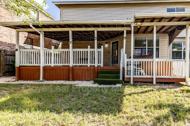 Building Photo - 818 Quitman Oak