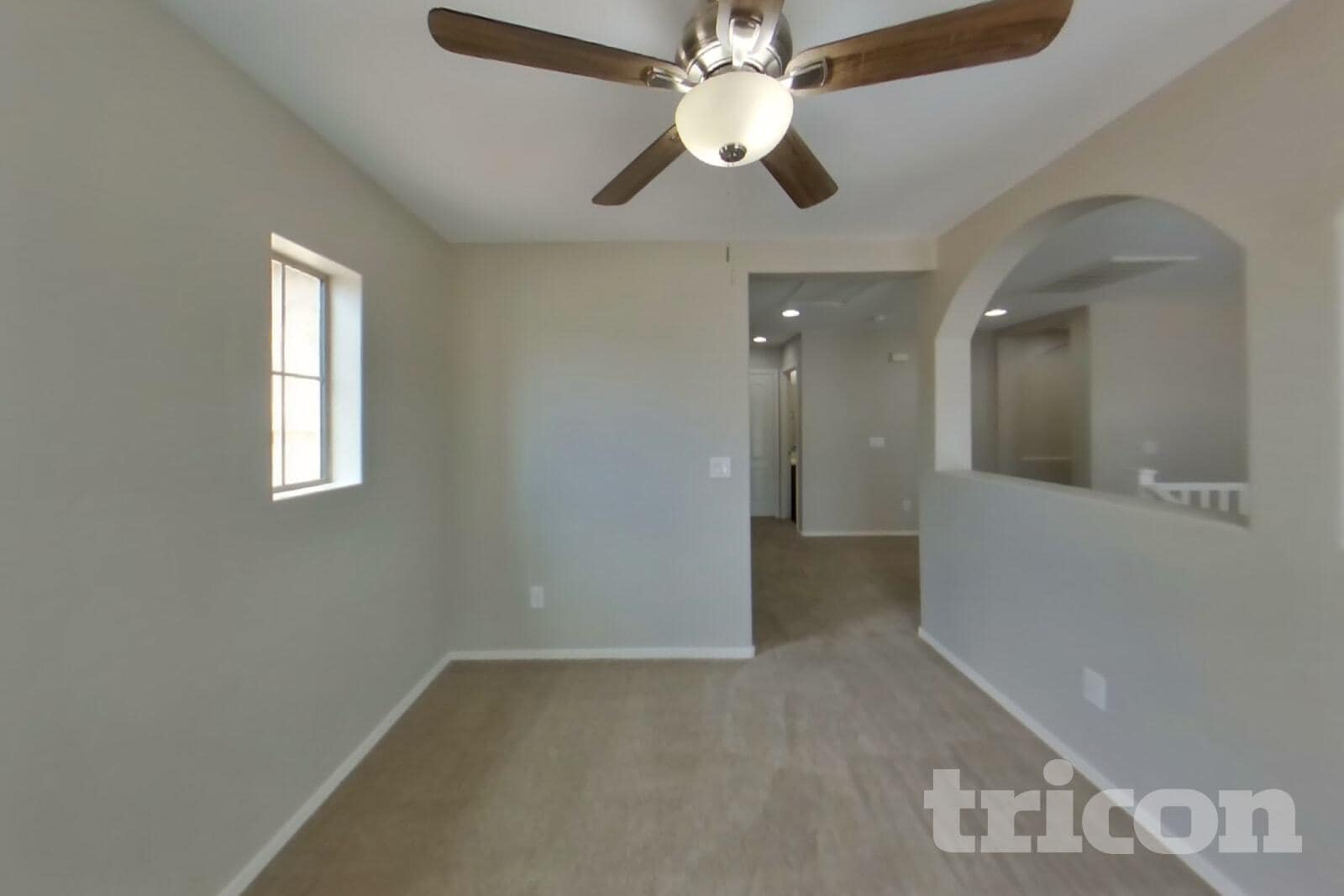 Building Photo - 4930 E Del Rio Dr