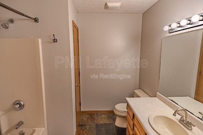 Building Photo - 5053 Saddle Dr