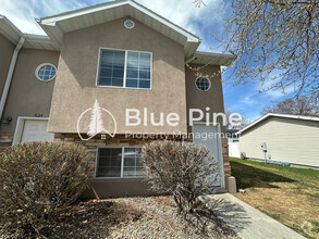 Building Photo - 622 Valinda Ln