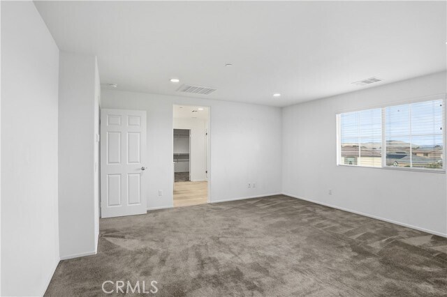 Building Photo - 574 Feeder St