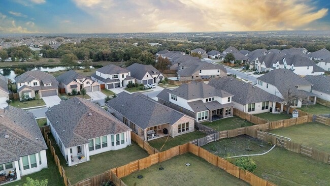Building Photo - 1909 Sir Nathaniel Ln