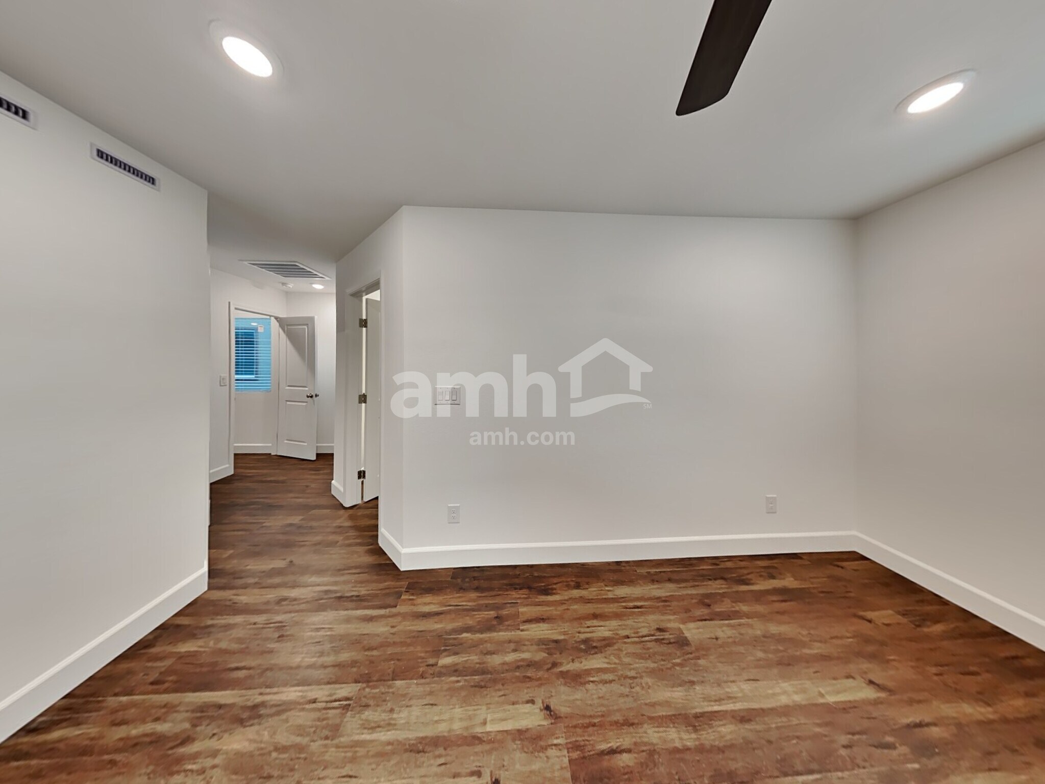 Building Photo - 10430 Bee Balm St