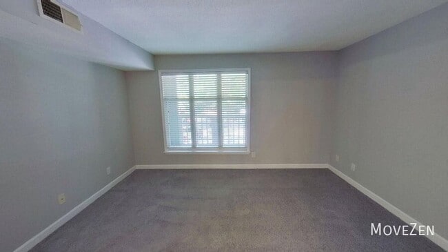 Building Photo - 1221 Westview Ln