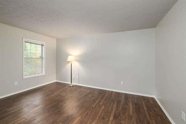 Building Photo - 306 Augusta Dr