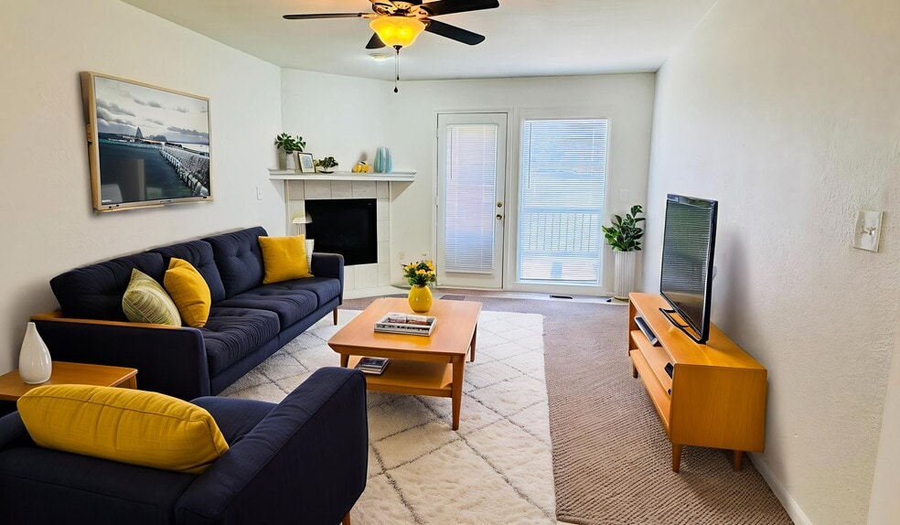 Primary Photo - 5942 NE 42nd St