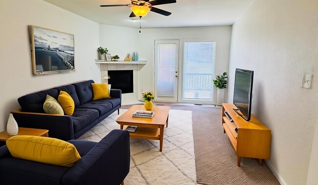 Building Photo - 5942 NE 42nd St