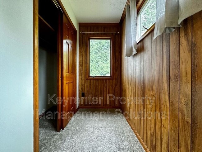 Building Photo - 128 Vedette Ave
