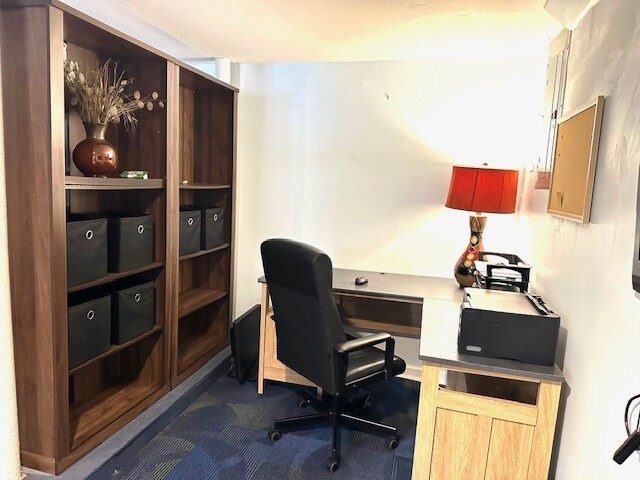 Building Photo - 1305 Stratford Ave