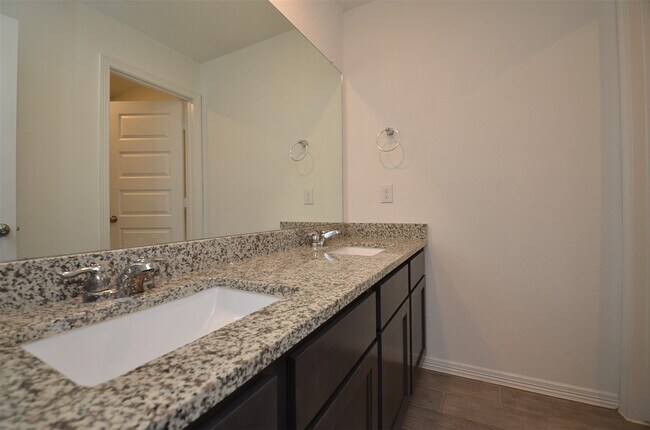 Building Photo - 5602 Tabula Rasa Dr