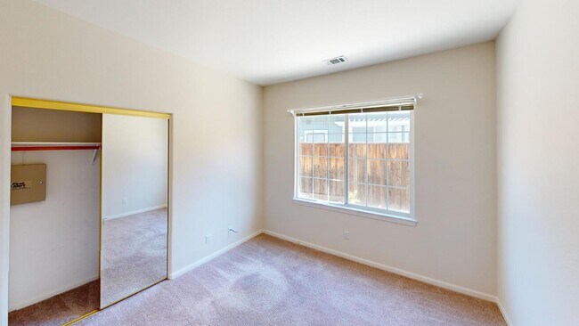 Building Photo - 4700 Hunter Peak Ct