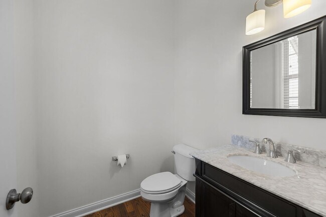 Building Photo - 4155 Old Light Cir