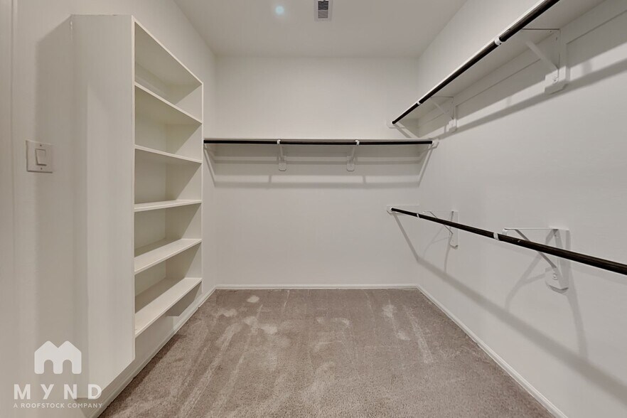 Building Photo - 9446 Brookwood Bnd Dr
