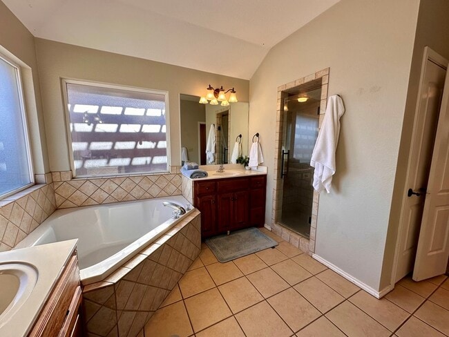 Building Photo - 5205 Greathouse Ave