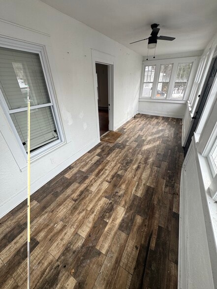 Building Photo - 33 Park Ave