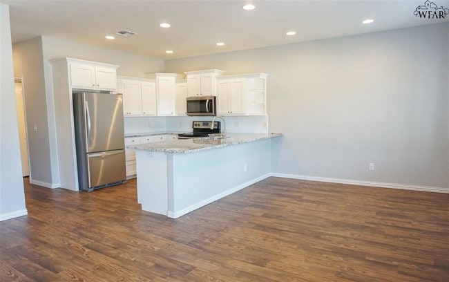 Building Photo - 4705 Belair Blvd
