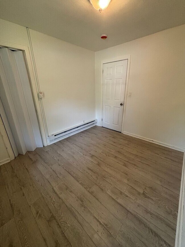 Building Photo - Charming 3-Bedroom Home in Jacksonville- A...