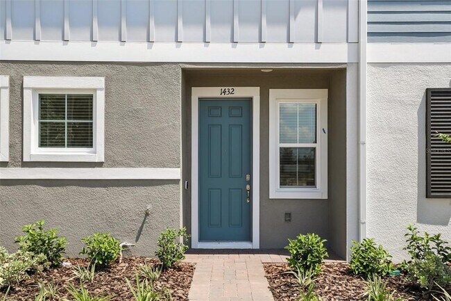 Building Photo - 1432 silver lining way