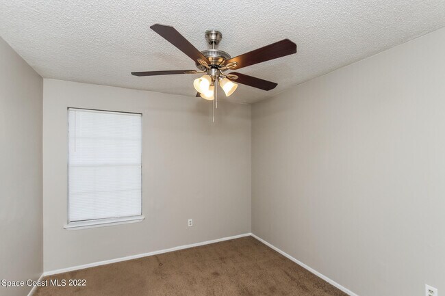 Building Photo - 1366 Whaling Ave SE