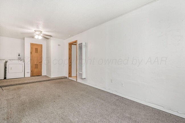 Building Photo - 3407 Janet Dr