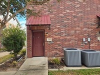 Building Photo - 801 Luther W St