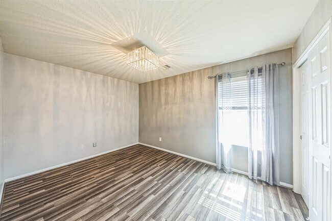 Building Photo - 14807 Liberty Stone Ln