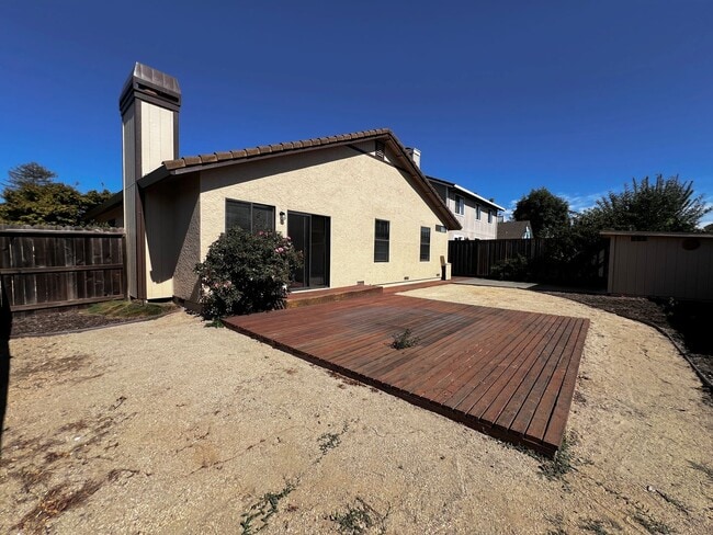 Building Photo - Charming 3-Bedroom, 2-Bath Home in a Highl...