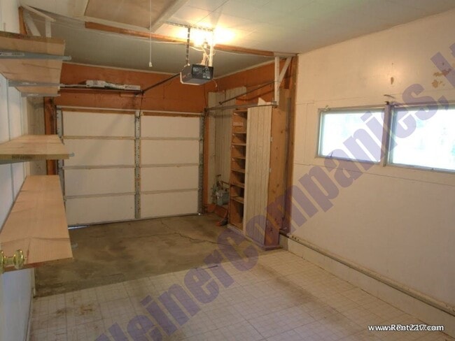 Building Photo - Available June 1st 2026!