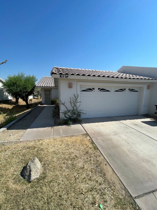Primary Photo - YUMA MEADOWS TOWNHOUSE W/ POOL ACCESS!