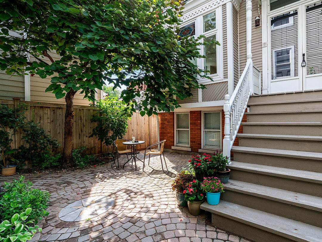 Building Photo - 1929 W Henderson St