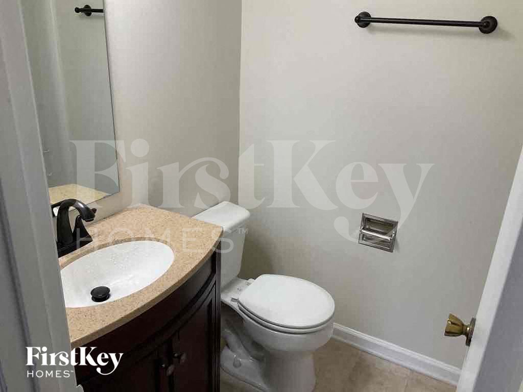 Building Photo - 7938 Lindfield Ct