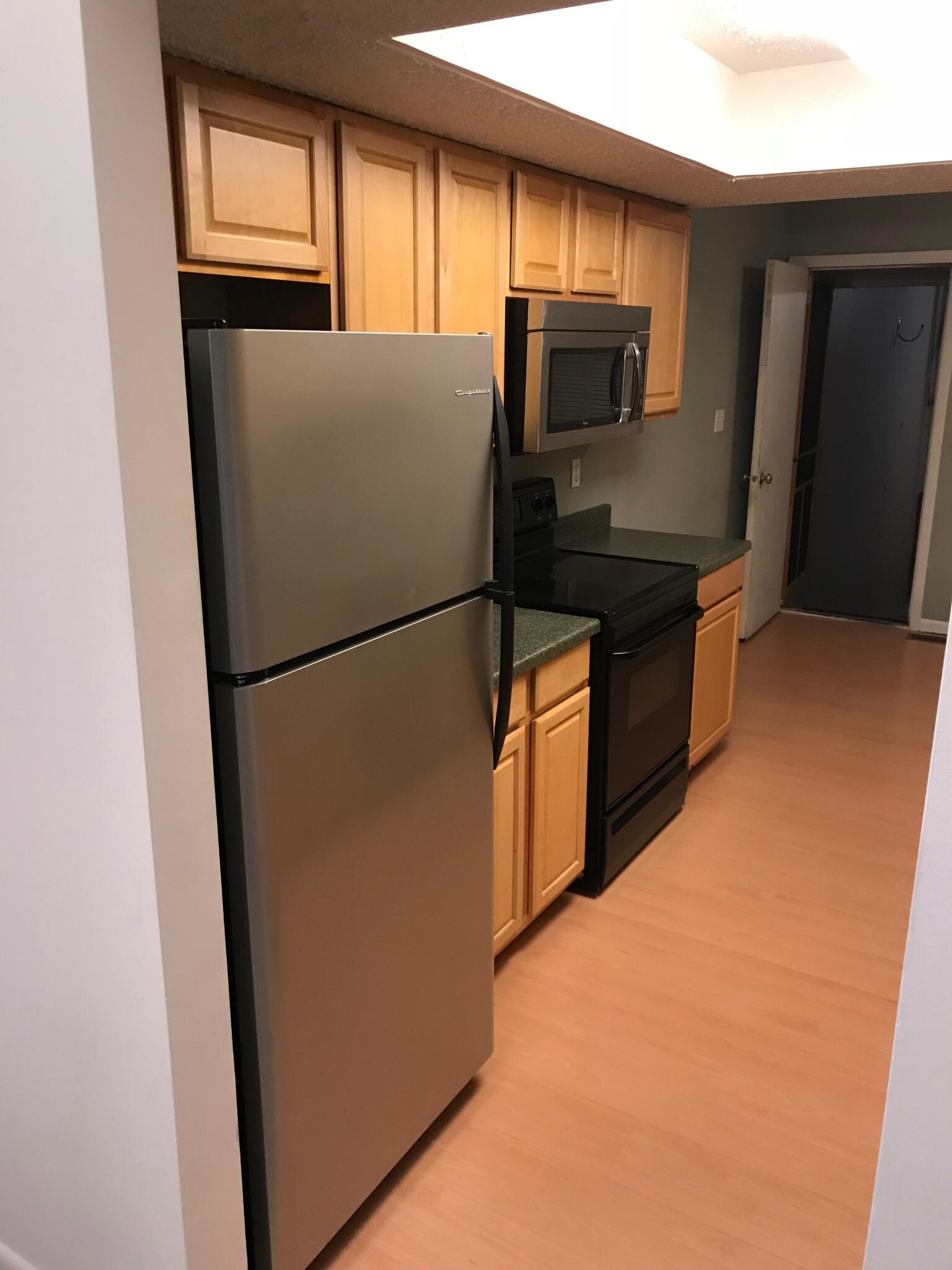 Kitchen - 197 Sugarwood Ln