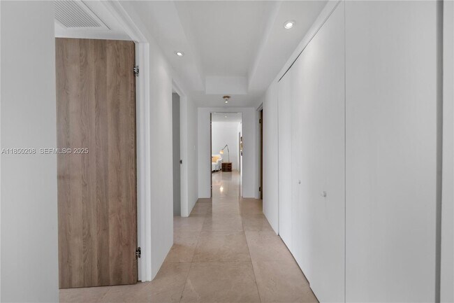 Building Photo - 199 Ocean Ln Dr