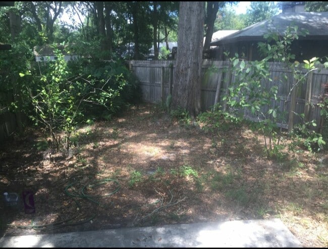 Building Photo - 7423 Colony Cove Ln