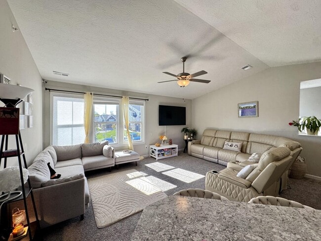 Building Photo - 2506 Crosshill Dr