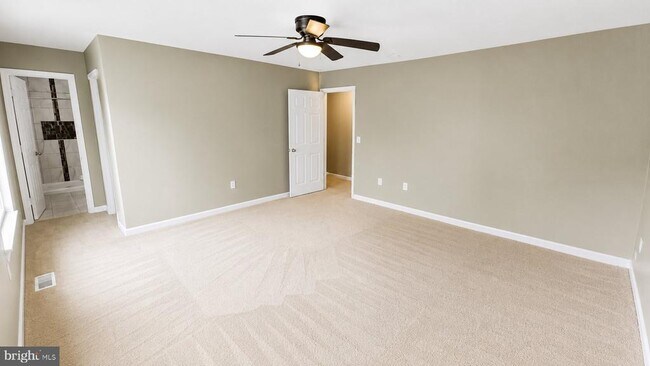 Building Photo - 4105 Farmer Pl