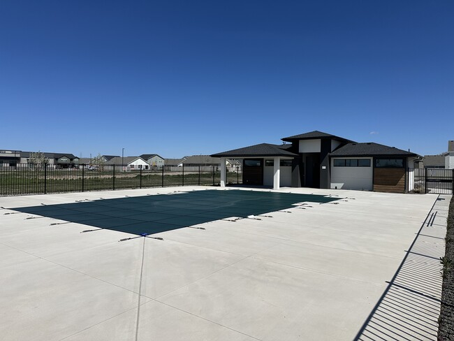 Building Photo - 6658 W Aileron St