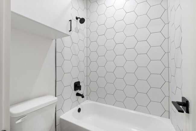 Building Photo - 2757 Sunny Briar Dr