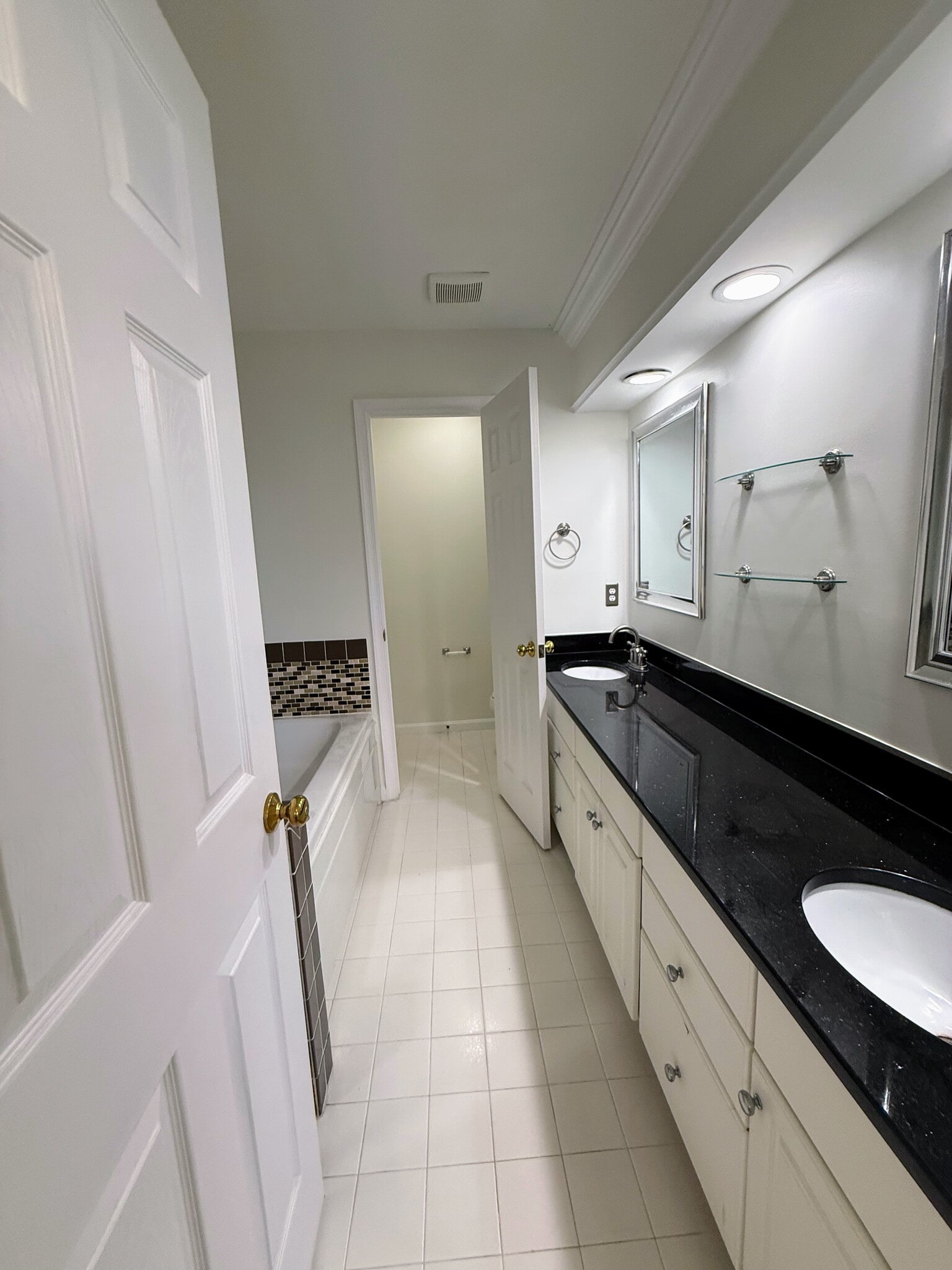 Building Photo - 6020 Lincolnia Rd