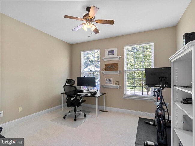 Building Photo - 127 N Regulator Dr