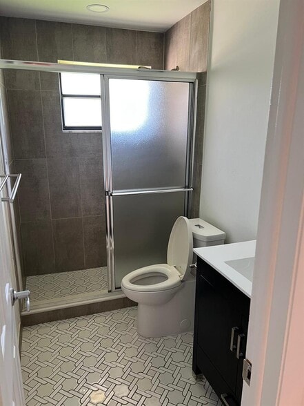 Building Photo - 24 Laredo Pl