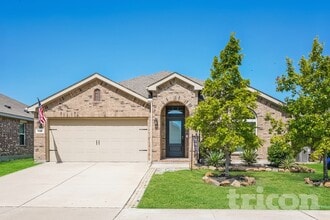 Building Photo - 1025 N Churchill Dr