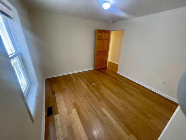 Building Photo - 1524 N 17th St