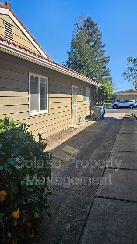 Building Photo - 154 McKinley Cir