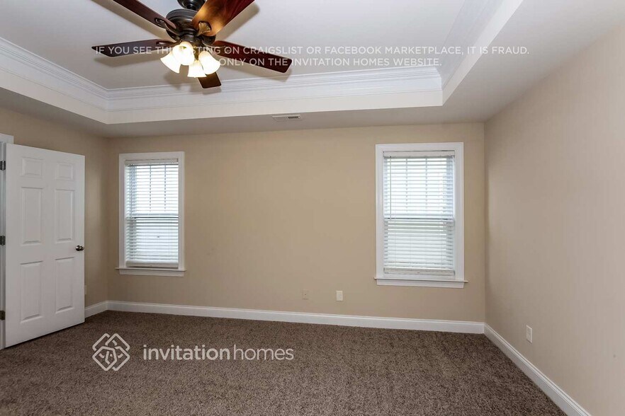 Building Photo - 6417 Hove Rd