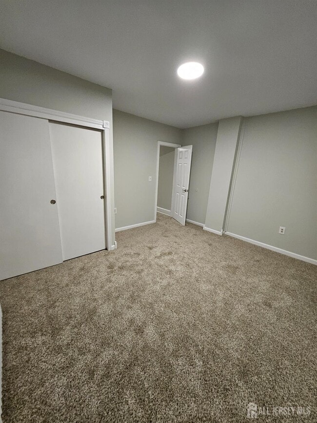 Building Photo - 74 Coley St