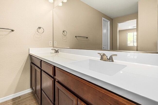 Building Photo - 19874 W Devonshire Ave