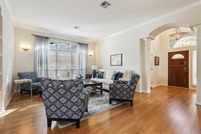 Building Photo - 3805 Pebble Ct