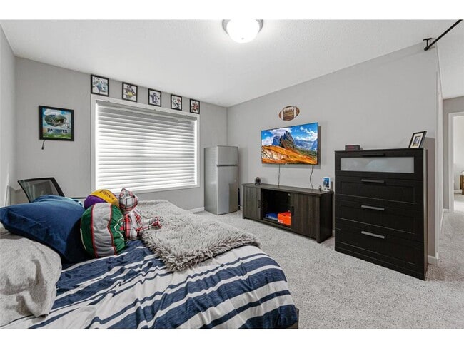 Building Photo - 2722 Jaber Ave NE